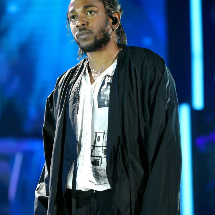 Macklemore reconheceu ter &quot;roubado&quot; Kendrick Lamar ao levar Grammy no seu lugar pela categoria de Melhor Álbum de Rap e pediu desculpas