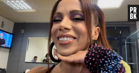 Anitta foi a primeira atração na festa do "BBB23"