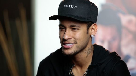 Neymar só flerta com emojis? 5 conversas vazadas que provam isso