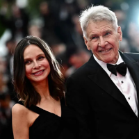 Festival de Cannes comete gafe e deixa casal famoso constrangido: assista!