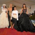 O que é a "maldição das Kardashians" e por que assunto deixa as irmãs furiosas?
