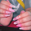 As unhas da Barbie podem ter diferentes desenhos