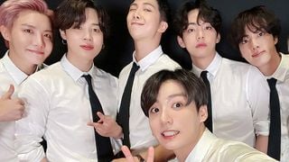 BTS se reúne pela 1ª vez após hiato! RM, Jimin, V e Jungkook estão oficialmente com cabeça raspada. Veja!