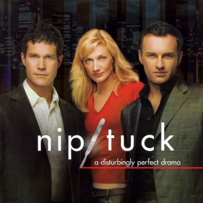 Série excêntrica de Ryan Murphy, &quot;Nip/Tuck&quot; estreou em 2003 e está atualmente na Prime Video
