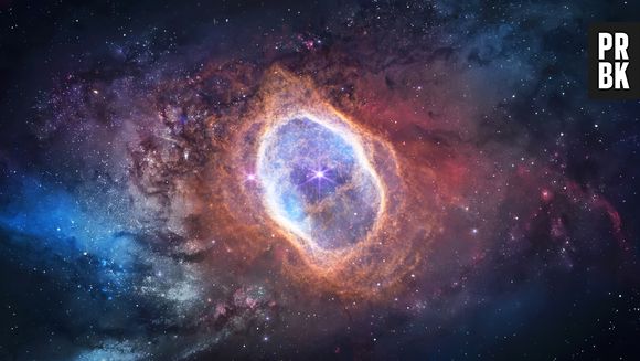 "Galinha Correndo" é uma das nebulosas mais diferentes e curiosas que existem