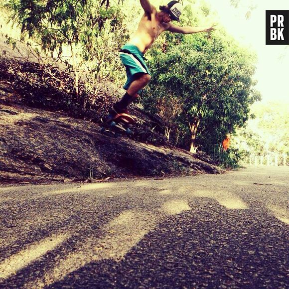 Em seu Instagram, Rafael Vitti compartilha imagens de suas aventuras em cima do skate