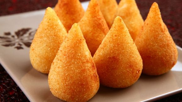 Pavê, coxinha, guacamole, pizza e comidas que não podem faltar na sua festa de fim de ano!