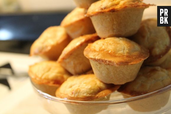 Seja de frango, de camarão ou até de queijo, quem não adora a empadinha?