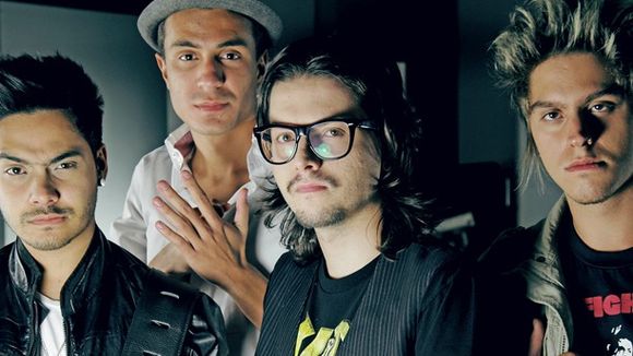 Fim do Restart? Banda anuncia despedida após sete anos de carreira e fãs lamentam no Twitter!