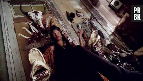 Marie Laveau (Angela Bassett) se arrependerá de suas maldades contra as bruxas em "American Horror Story: Coven"