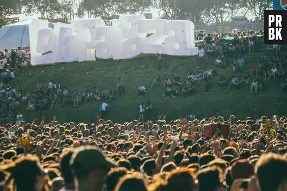 É melhor você e seus amigos decidirem de uma vez qual vai ser o ponto de encontro da galera. Porque, acredite, em algum momento alguém vai se perder do bonde.