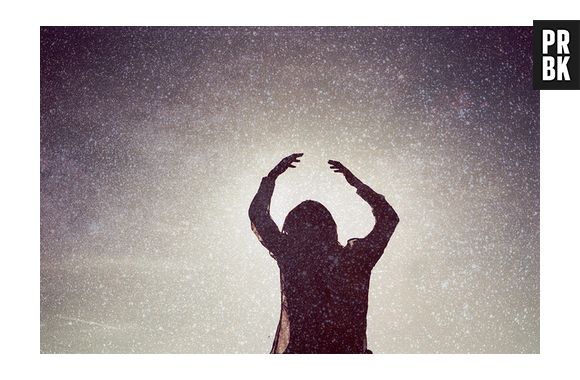 O festival não permite guarda-chuva, mas uma capa super vai bem! Isso sem falar no casaco, né? Acho que nem é preciso comentar.