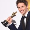 Eddie Redmayne é um ator britânico e ainda pouco conhecido. Isso tem mudado após a sua premiação de melhor ator no Oscar de 2015 em "A Teoria de Tudo"