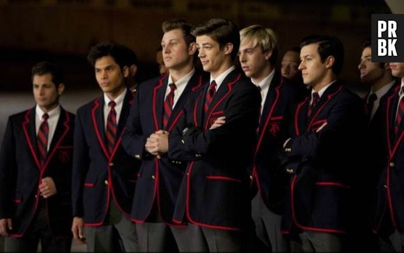 Os Warblers de "Glee" têm um rouxinol na gola do blazer