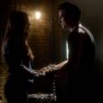Elena (Nina Dobrev) pediu que Tyler (Michael Trevino) aceitasse sua natureza de lobisomem em "The Vampire Diaries"