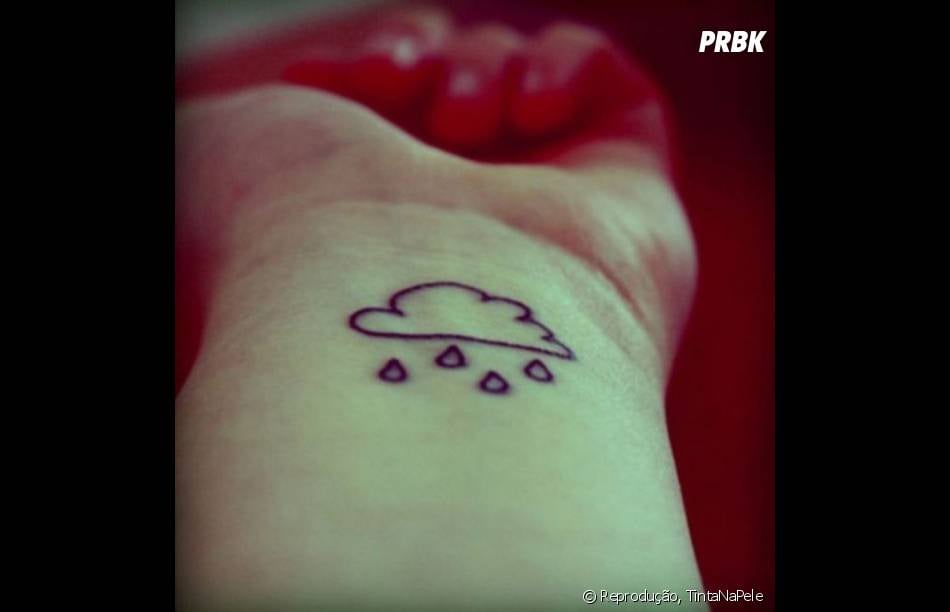 Os Desenhos Das Tatuagens Simples Sao Super Fofos Purebreak Eu amo o detalhe e o fato de que a imagem parece estourar no braço. os desenhos das tatuagens simples sao