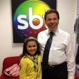 Maisa Silva e Silvio Santos nos bastidores do Teleton no SBT