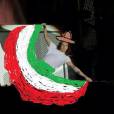 Harry Styles, do One Direction, daria um bom dançarino de música mexicana?