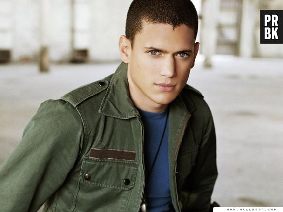 Em agosto de 2013, o ator Wentworth Miller, conhecido pela série "Prison Break", foi chamado para participar de um festival russo de cinema. O país tem leis anti-gay e por isso o artista decidiu revelar ser gay em carta divulgada pela imprensa