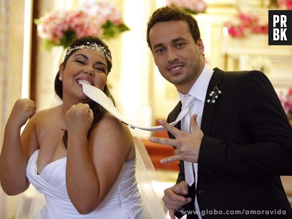 Perséfone (Fabiana Karla) e Daniel (Rodrigo Andrade) vão casar em cerimônia emocionante na trama das 21 horas da Globo!
