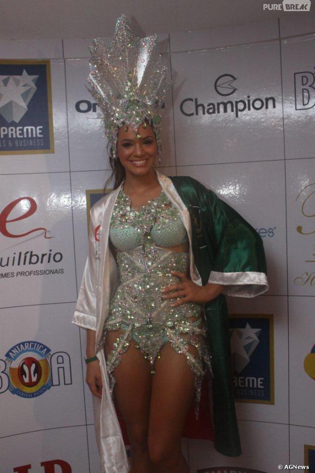 Bruna Marquezine pode desfilar no Carnaval 2014 e pede desculpas ao presidente de honra da Grande Rio