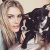 Bárbara Evans tem rostinho de boneca e fica muito mais bonita sem maquiagem