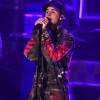Justin Bieber canta "What Do You Mean?" no "The Tonight Show" com Jimmy Fallon e a galera vibra
