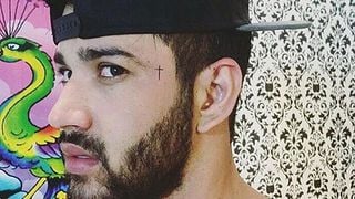Gusttavo Lima, Bruna Marquezine, Justin Bieber, Demi Lovato e mais famosos com tatuagens de cruz!