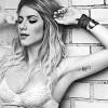 Giovanna Ewbank mostra sua tatuagem de cruz em ensaio sensual pra revista VIP