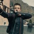  Jeremy Renner recebeu 6,1 milhões de doláres interpretar o Gavião Arqueiro "Os Vingadores 2: A Era de Ultron" 