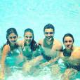 Bruna Marquezine posta foto de elenco de "Em Família" dentro da piscina: "Gravar assim é mole. A equipe toda com inveja da gente"