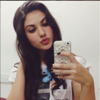 Giovanna Grigio, de "Êta Mundo Bom", e as melhores fotos da atriz no espelho!