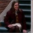 Em "The Big Bang Theory", Amy (Mayim Bialik) não esconde a animação com primeira noite de amor com Sheldon (Jim Parson)