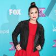 Os coques altos são muito presentes nos looks de Demi Lovato! No programa "The X Factor" ela vivia com o cabelo preso