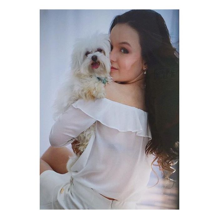 Larissa Manoela lamenta morte de seu cachorro Juquinha no Instagram