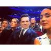 Olha a galera de "Pretty Little Liars" se divertindo no People's Choice Awards 2016! A cara do Ian Harding é impagável, né?