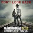 O novo poster de "The Walking Dead" traz Carl (Chandler Riggs) e Rick (Andrew Lincoln) em destaque e os dizeres 'Não olhe para trás'!