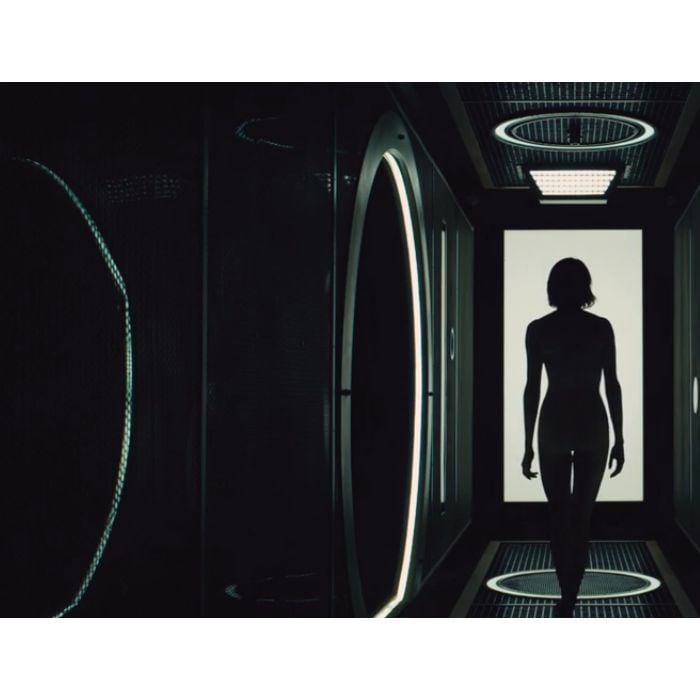 Shailene Woodley, a Tris de &quot;A Série Divergente: Convergente&quot;, fica nua em trailer do filme