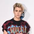 Justin Bieber, astro do hit "Sorry", é canhoto!