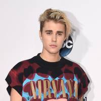 Justin Bieber, Niall Horan, do One Direction, Lady Gaga, Anahi, Eminem e os famosos que são canhotos