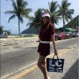 Maria Eugenia, apresentadora da MTV, arrasa no look para passeio na praia