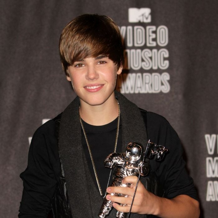 Justin Bieber já começou ganhando prêmios do VMA, da MTV, em 2010!