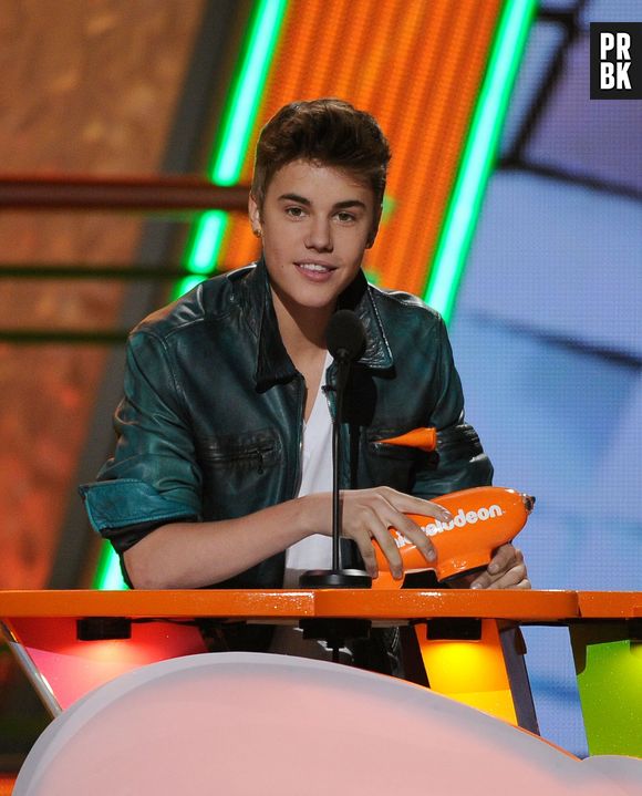 Justin Bieber já estava mais parecido com o que ele é hoje em dia no Kids Choice Awards 2012