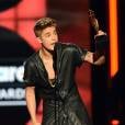 Justin Bieber ficou super emocionado com seu prêmio no Billboard Music Awards de 2013