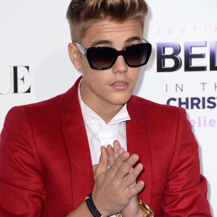 Justin Bieber lançou seu segundo filme mostrando a turnê do álbum &quot;Believe&quot; no final de 2013