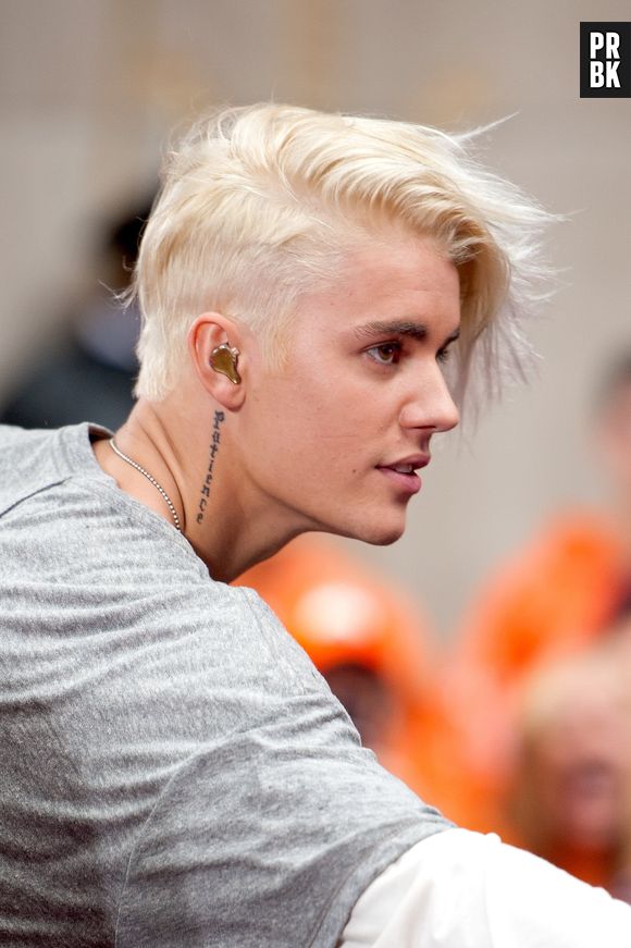 Justin Bieber mostrou um estilo inovador em sua apresentação no Today Show