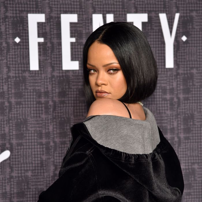Rihanna, por sua vez, aparece na comédia &quot;É O Fim&quot;
