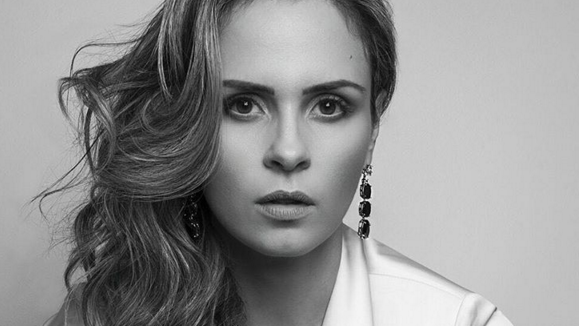 Do "BBB16", Ana Paula Renault não descarta posar nua e fala sobre homem ideal!