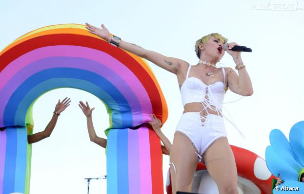 Miley Cyrus performs at the iHeart Village during the 2013 iHeartRadio Music Festival at the MGM Grand Arena in Las Vegas, NV, USA, on September 21, 2013. Photo by Lionel Hahn/ABACAPRESS.COM22/09/2013 - Las Vegas
