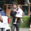 Apesar da vida corrida, Cauã Reymond sempre que pode está com Sophia, sua filha